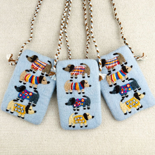 Handmade Wool Felt Four Puppies Creative Cell Phone Bag