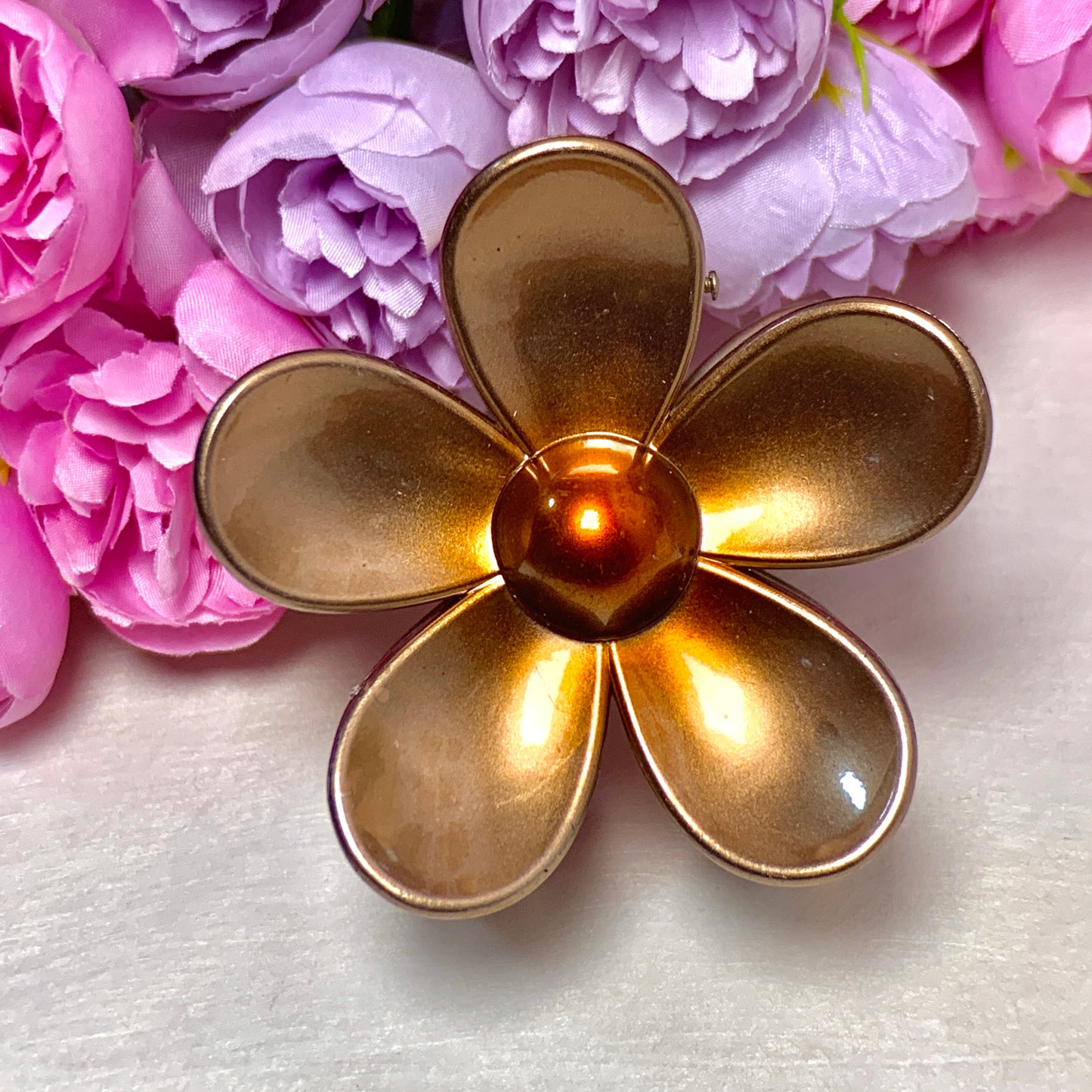 Claw clip luxury gold