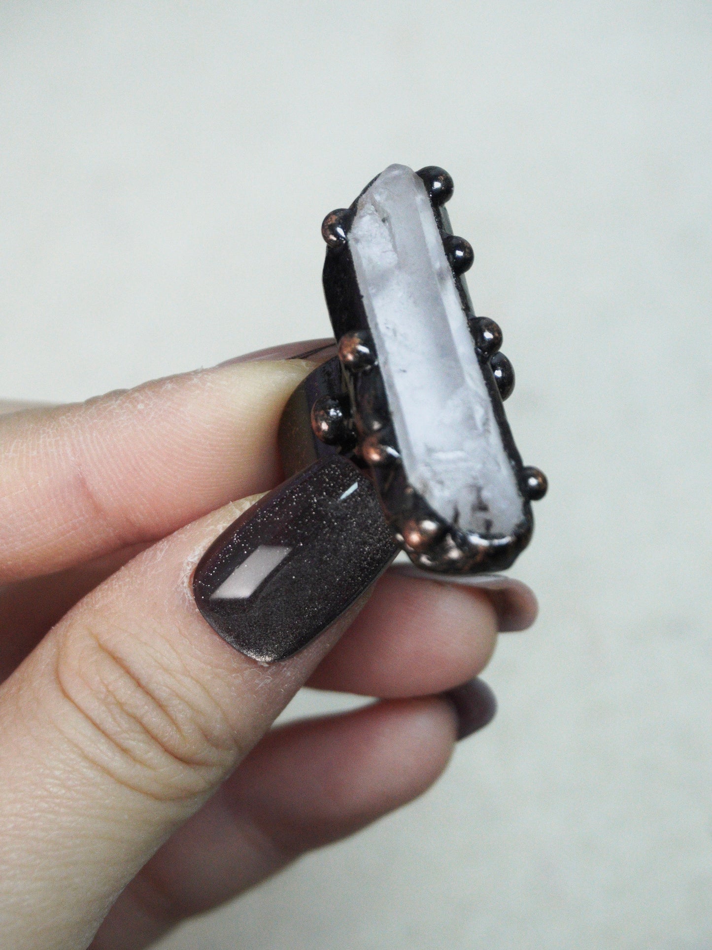 Clear crystal hexagonal pillar ring